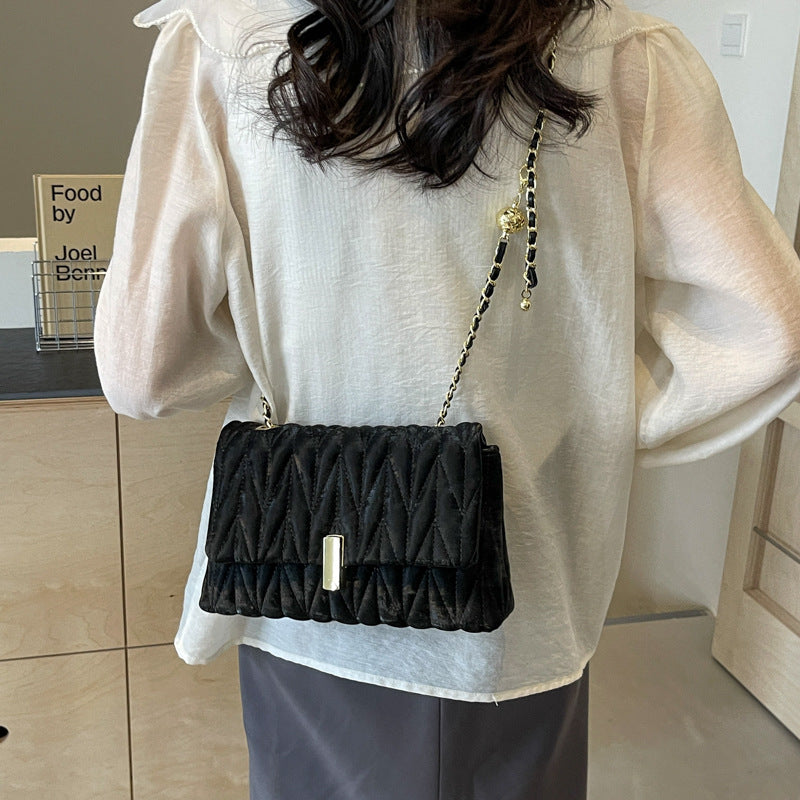 Quilted Chain-Strap Handbag Bowlift
