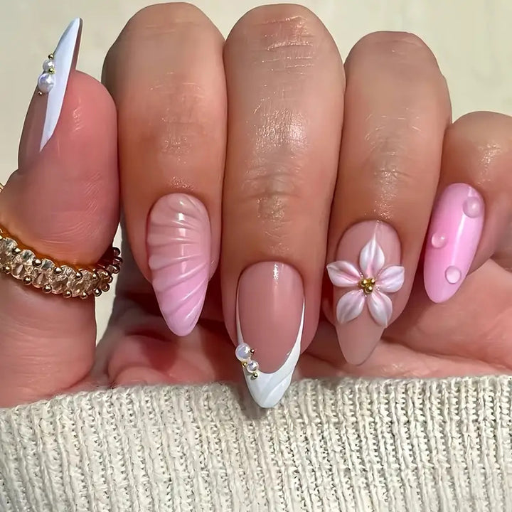 Artistic Floral Design Press-On Nail Set Bowlift