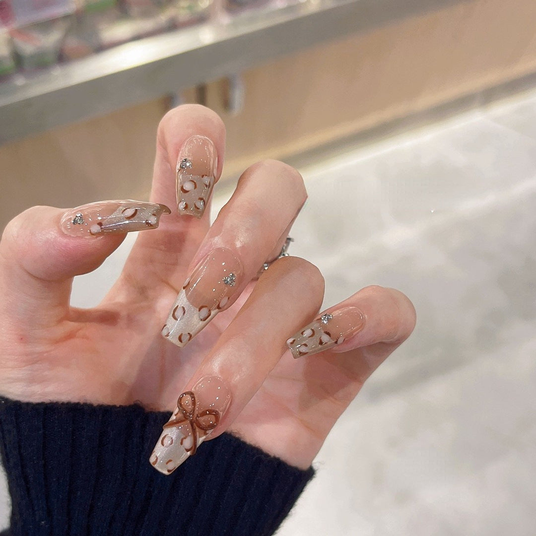 Artisan Decorative Press-On Nails Bowlift