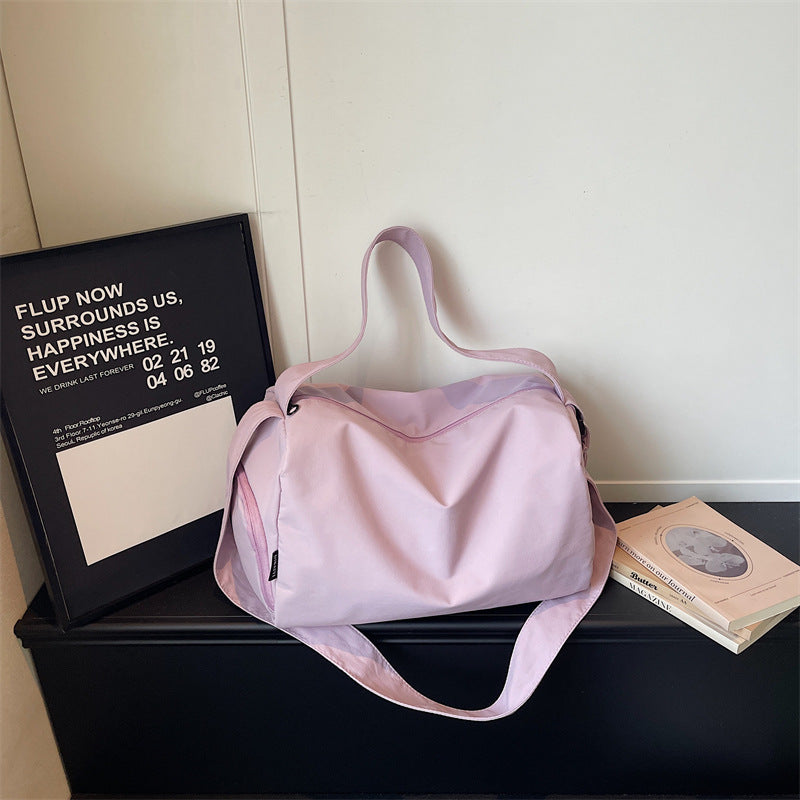 Versatile All-Season Travel Duffle Bag