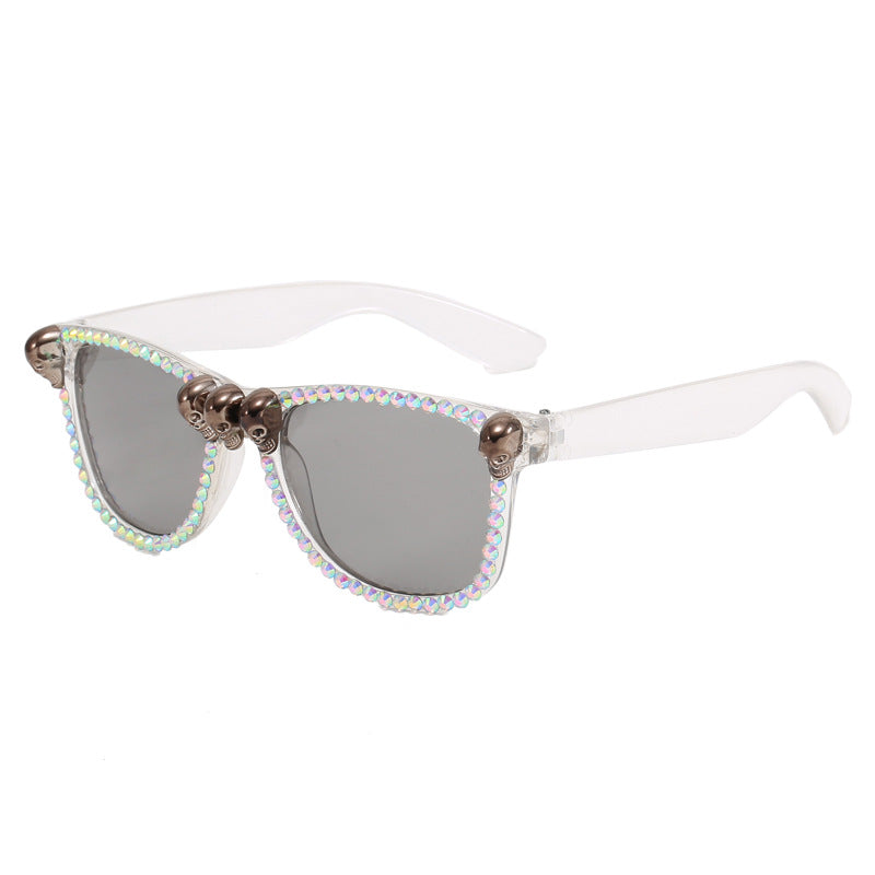 Women's extravagant sunglasses with crystal embellishments Bowlift