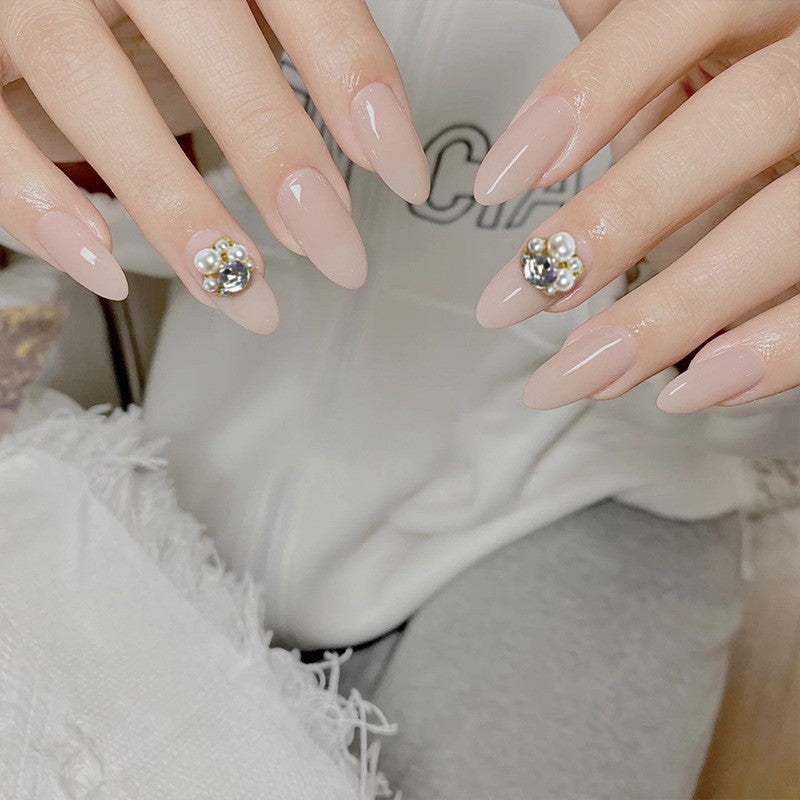 Artificial nail set with elegant pearl design and high-gloss surface Bowlift