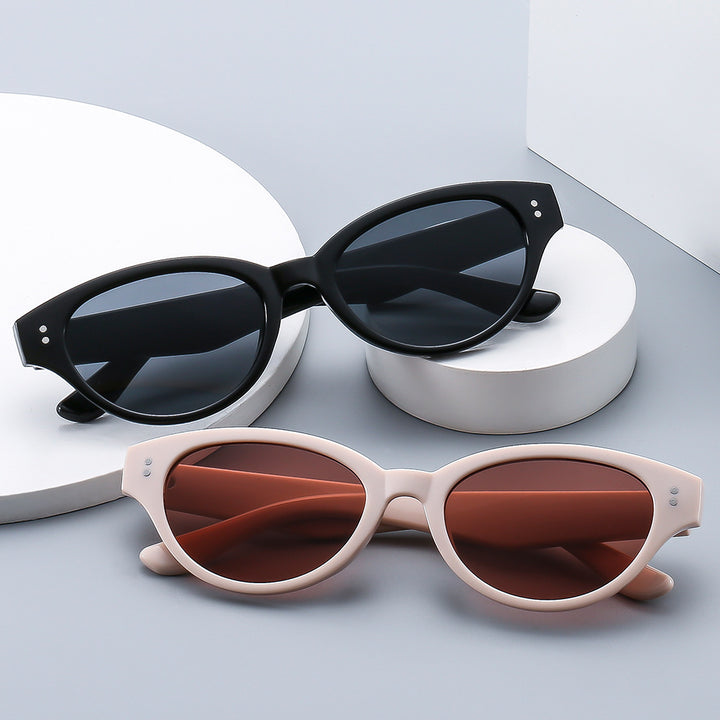 Retro-Inspired Luxurious Cat-Eye Sunglasses Bowlift