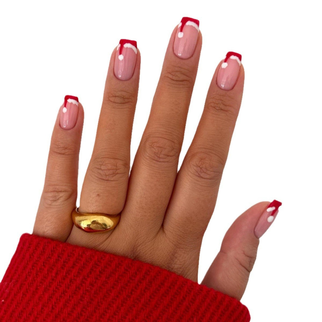 Artistic Winter-Themed Nail Art Bowlift