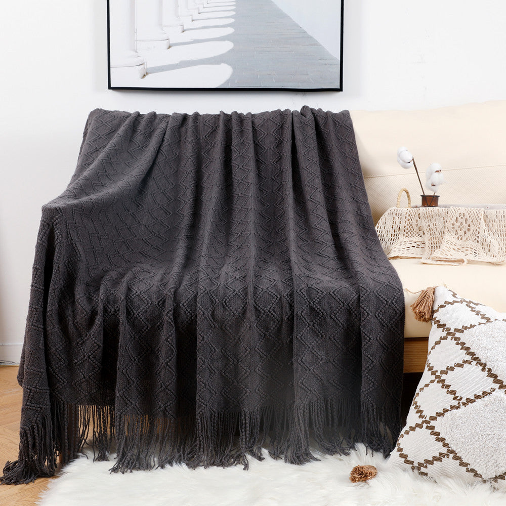 Ladies elegant and cozy knitted blanket with fringes Bowlift