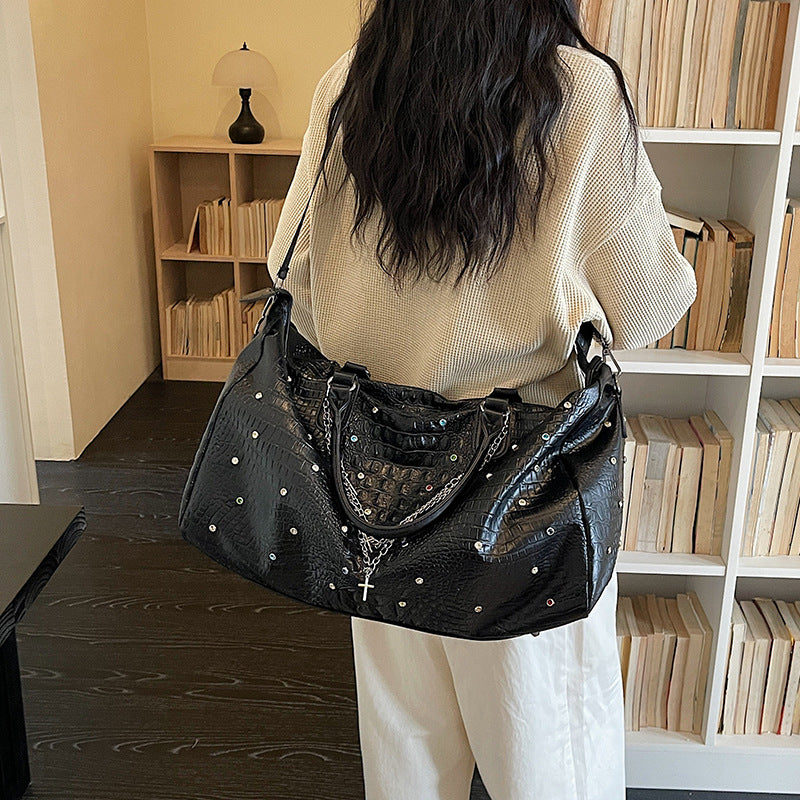 Elegant sports and travel bag in modern design Bowlift