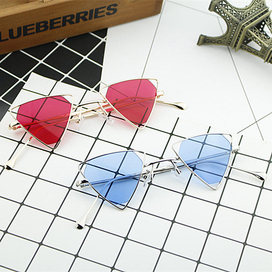 Ladies geometric sunglasses with elegant metal frame Bowlift