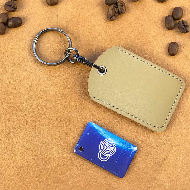 Unisex keychain with integrated Tracker Bowlift