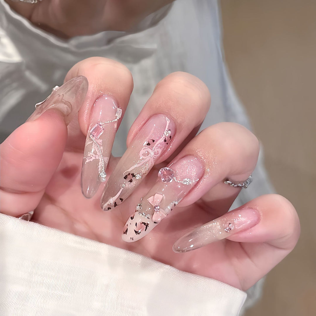 High-quality artificial nails Bowlift