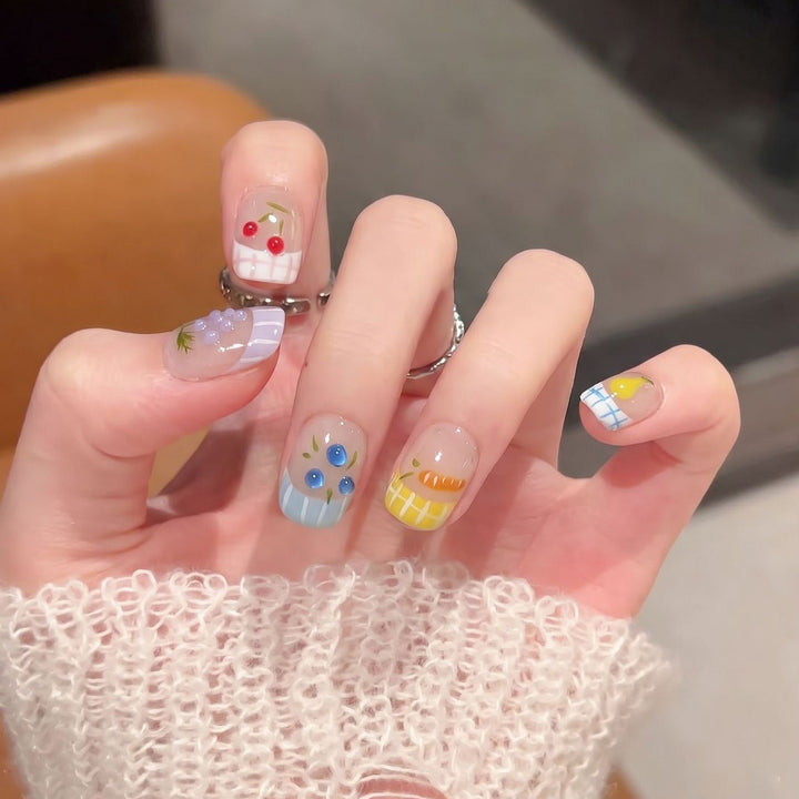 Artistic Fruit-Inspired Press-On Nail Set Bowlift