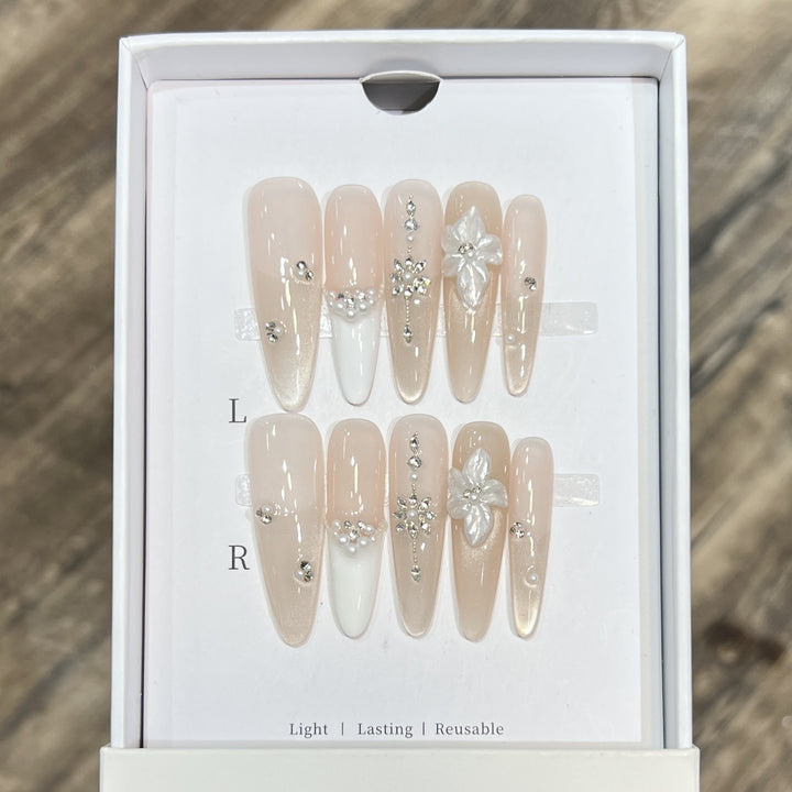 Ornate Press-On Nail Design Bowlift