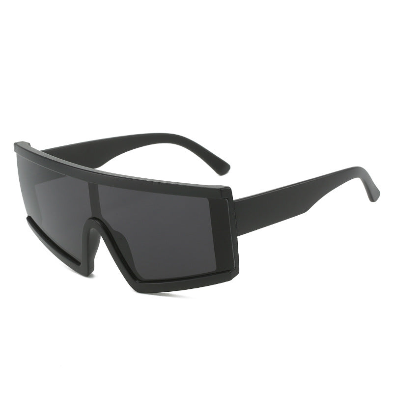 Women's sporty sunglasses with wide, scratch-resistant lens and UV protection Bowlift