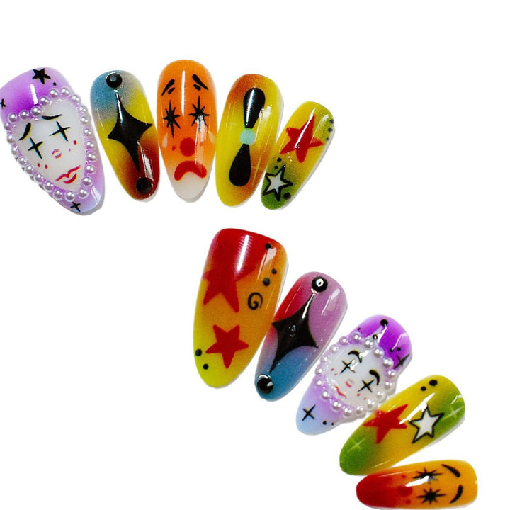 Artistic Kiss-Themed Press-On Nail Art Bowlift