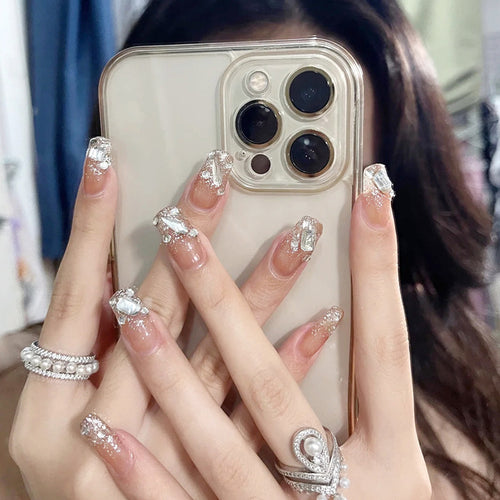 Artificial nails with elegant rhinestone accents Bowlift