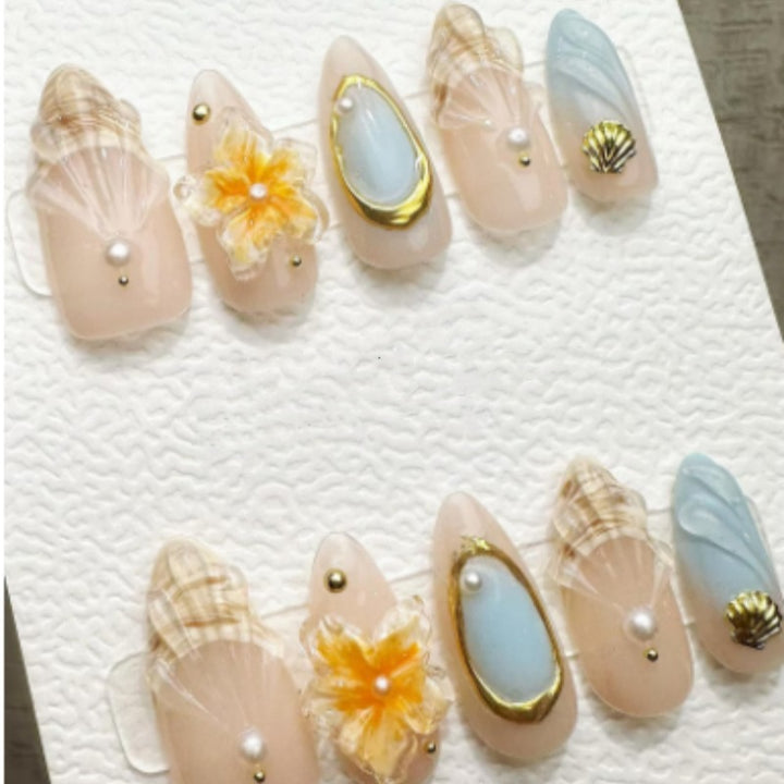 Artistic Floral and Star-Embellished Press-On Nail Set Bowlift
