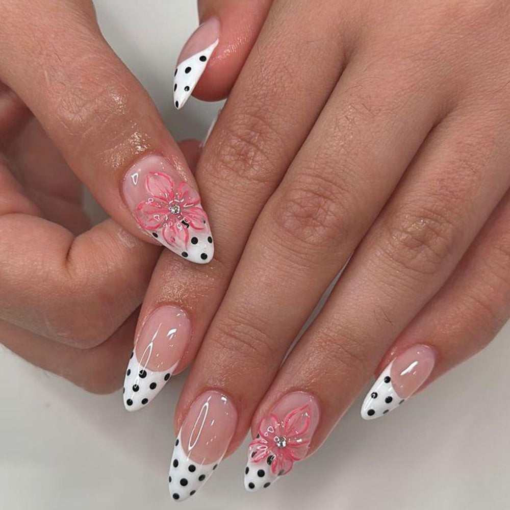 Artful Nail Decoration Bowlift