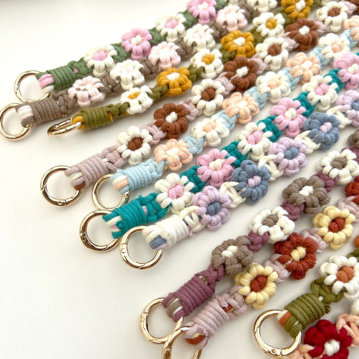 Flower Patterned Keychain Holder Bowlift