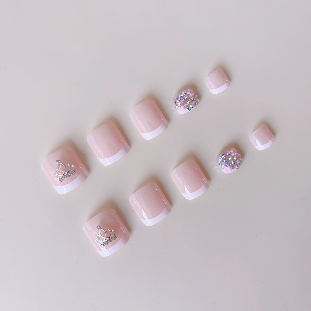 Artful Toenail Art Bowlift