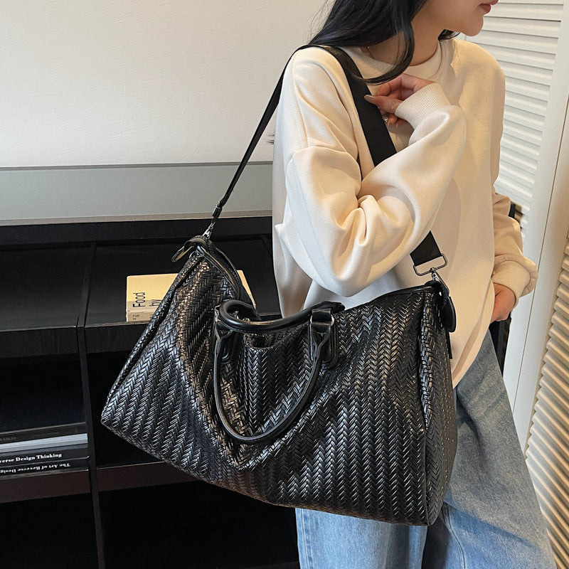 Noble and Durable Travel Bag in Modern Wave Pattern Bowlift