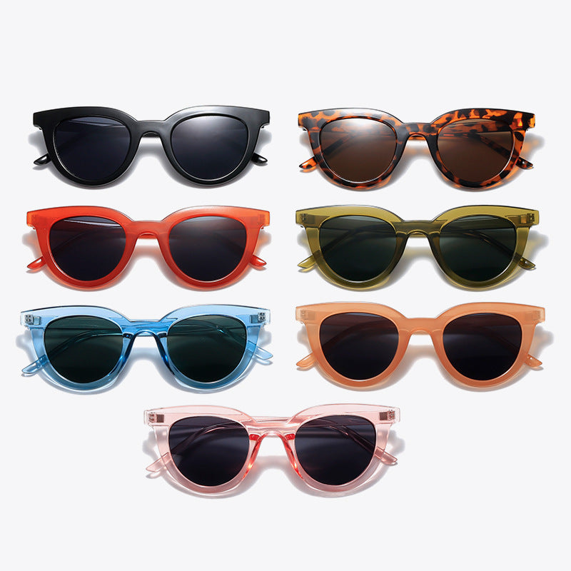 Ladies stylish cat eye sunglasses Bowlift