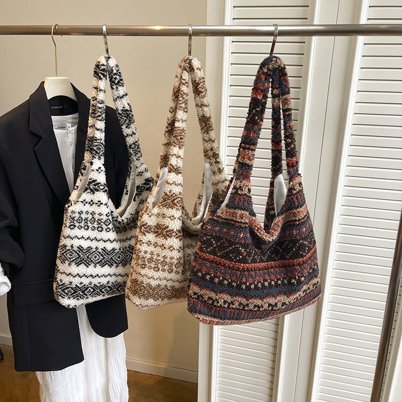 WoBohemian Knit Hobo Bag Bowlift