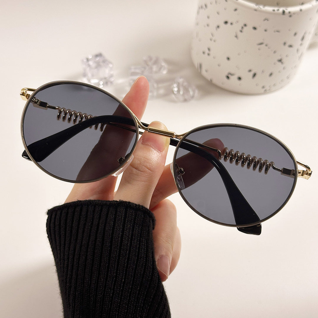 Ladies fashionable glamorous sunglasses Bowlift