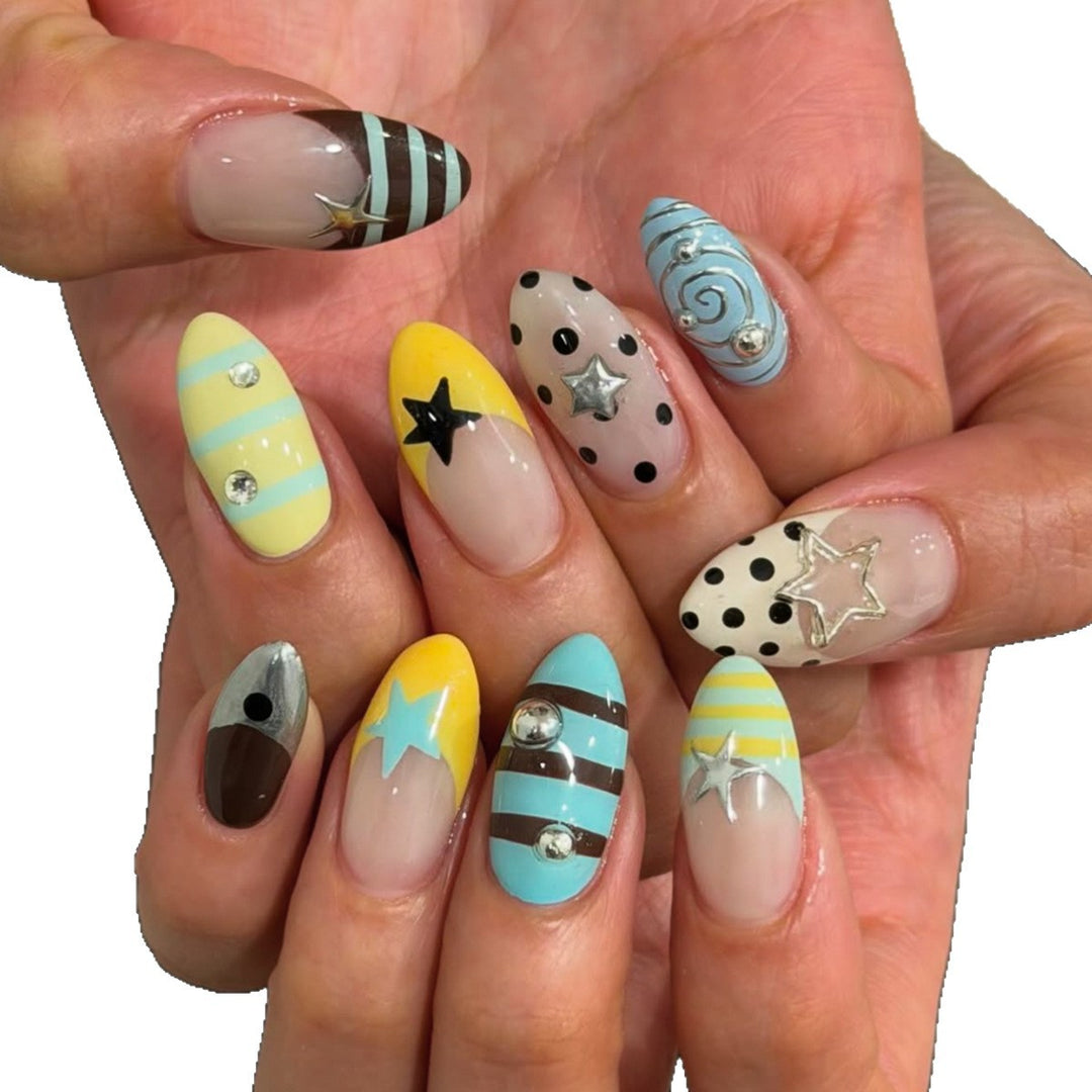 Stylish geometric accent artificial nails Bowlift