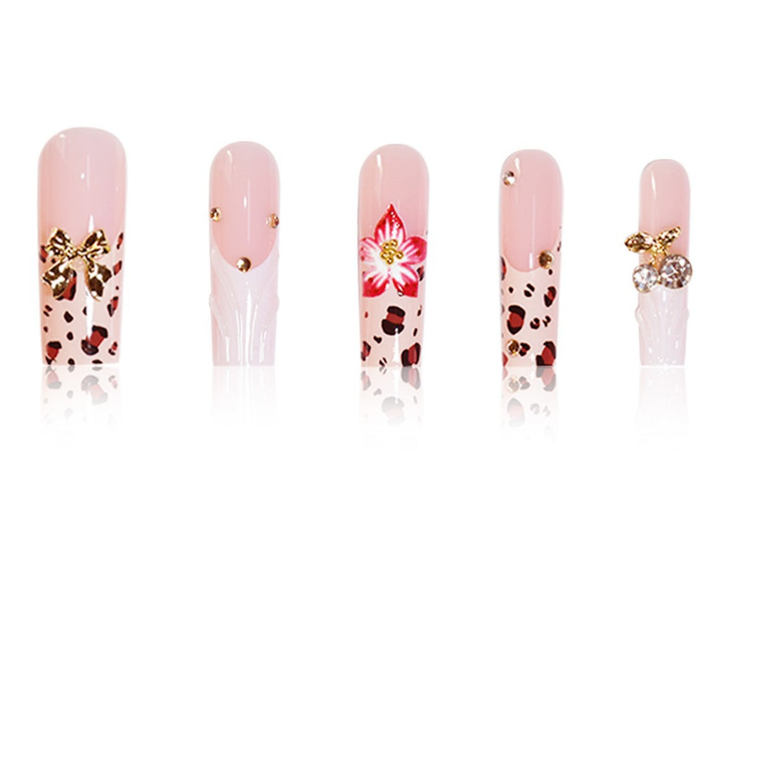Artistic 3D Floral Press-On Nail Extensions Bowlift
