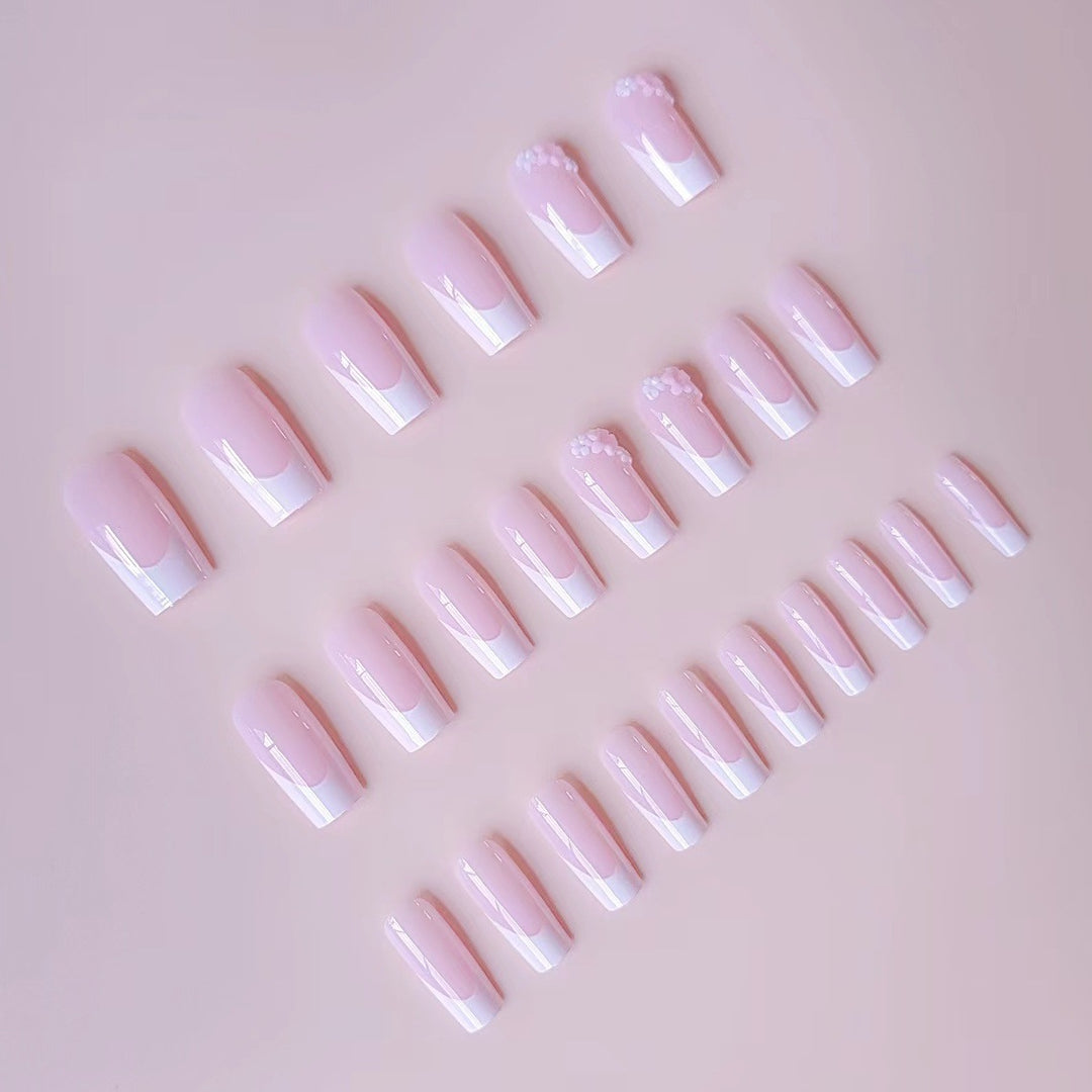 Artificial nail set with romantic flower decorations Bowlift