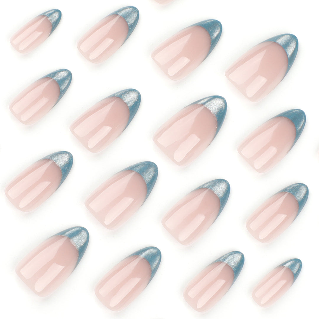 Artistic Nail Art with Glitter and Ombre Effect Bowlift