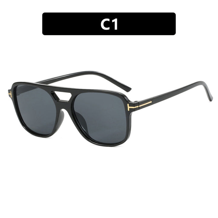 Ladies fashionable sunglasses in stylish frame Bowlift
