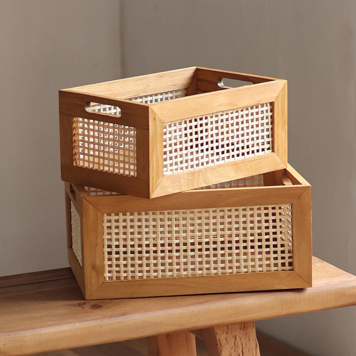 Storage basket made of natural wood Bowlift