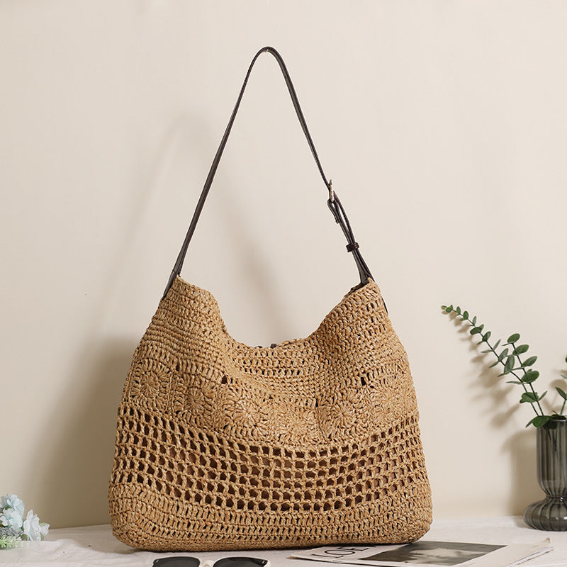 Hand-knotted shopper bag with trendy mesh design Bowlift