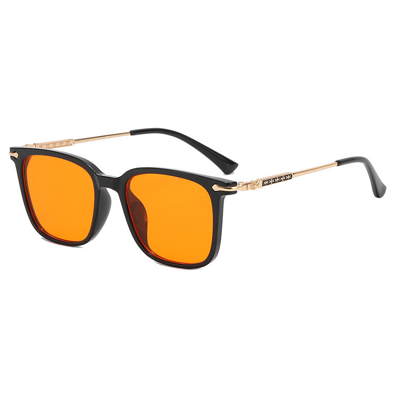 Ladies fashionable sunglasses with elegant frame and contrasting lenses Bowlift