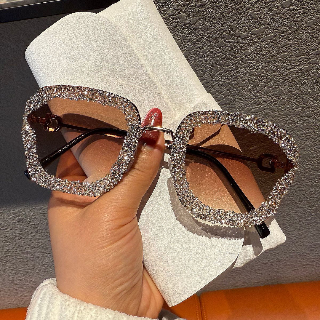 Women’s glamorous sunglasses with sparkling rhinestone embellishment Bowlift