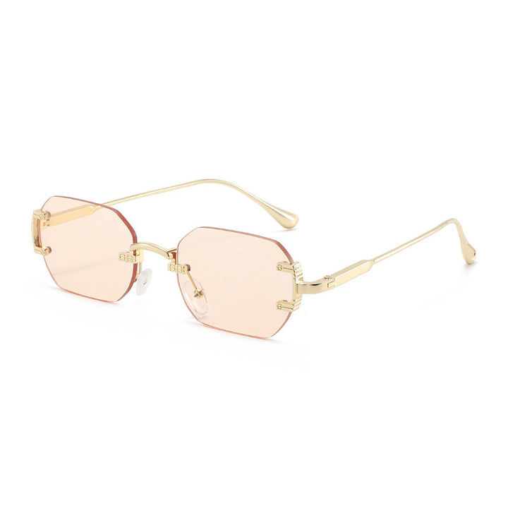 Ladies geometric sunglasses with luxurious metal frame and protective UV filter Bowlift