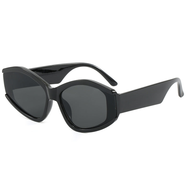 Women’s fashionable sunglasses with distinctive, futuristic design Bowlift