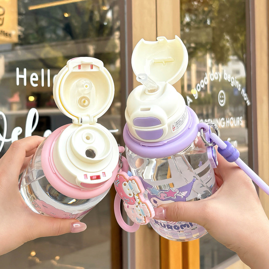 Ladies drinking bottle with practical silicone drinking straw and cute Bowlift motif