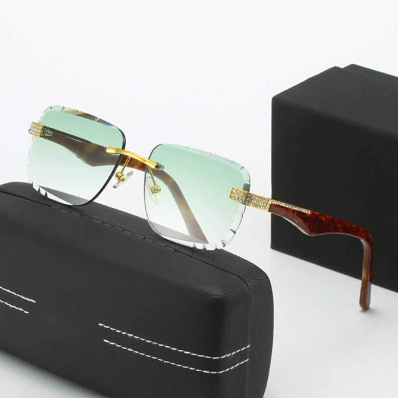 Women's Fashion Glasses with Luxurious Accents Bowlift