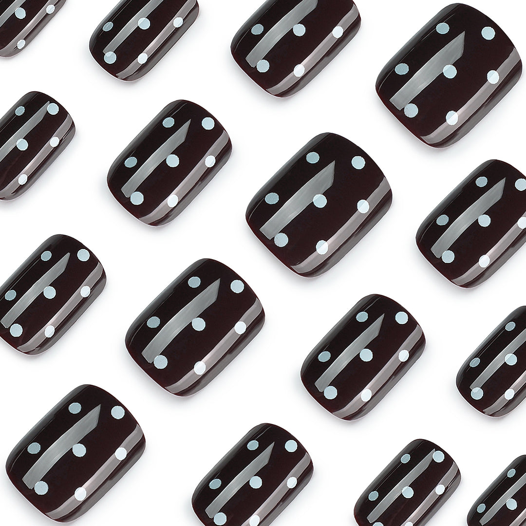 Artful Nail Art with Playful Dot Design Bowlift