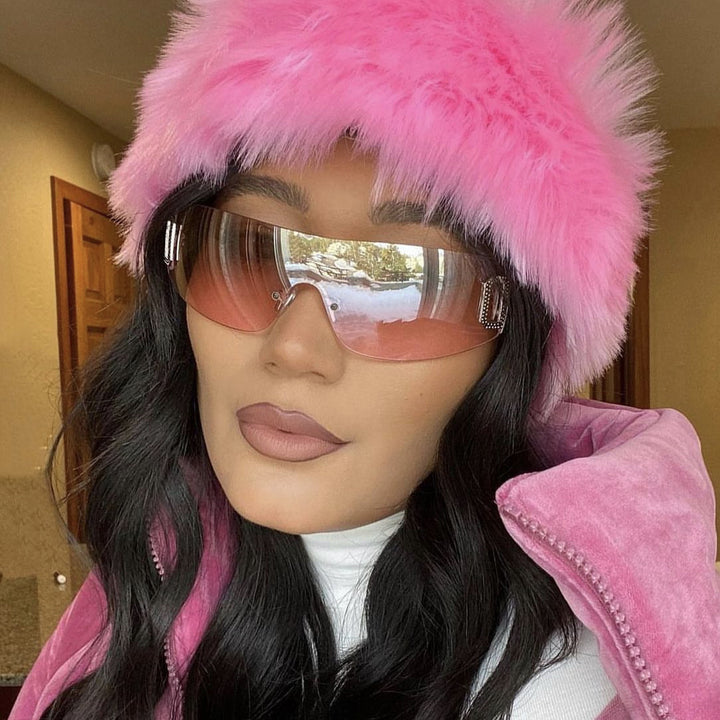 Ladies sporty fashionable sunglasses with elegant design and UV protection Bowlift
