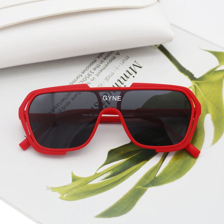 Women's sporty sunglasses with modern design Bowlift