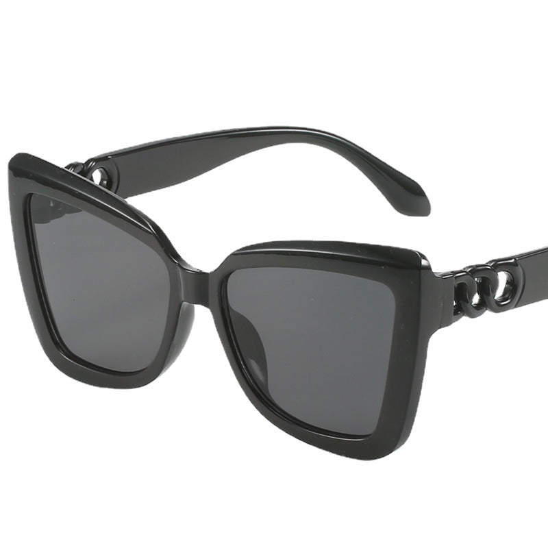 Ladies modern cat-eye sunglasses with clear frame and UV protection Bowlift