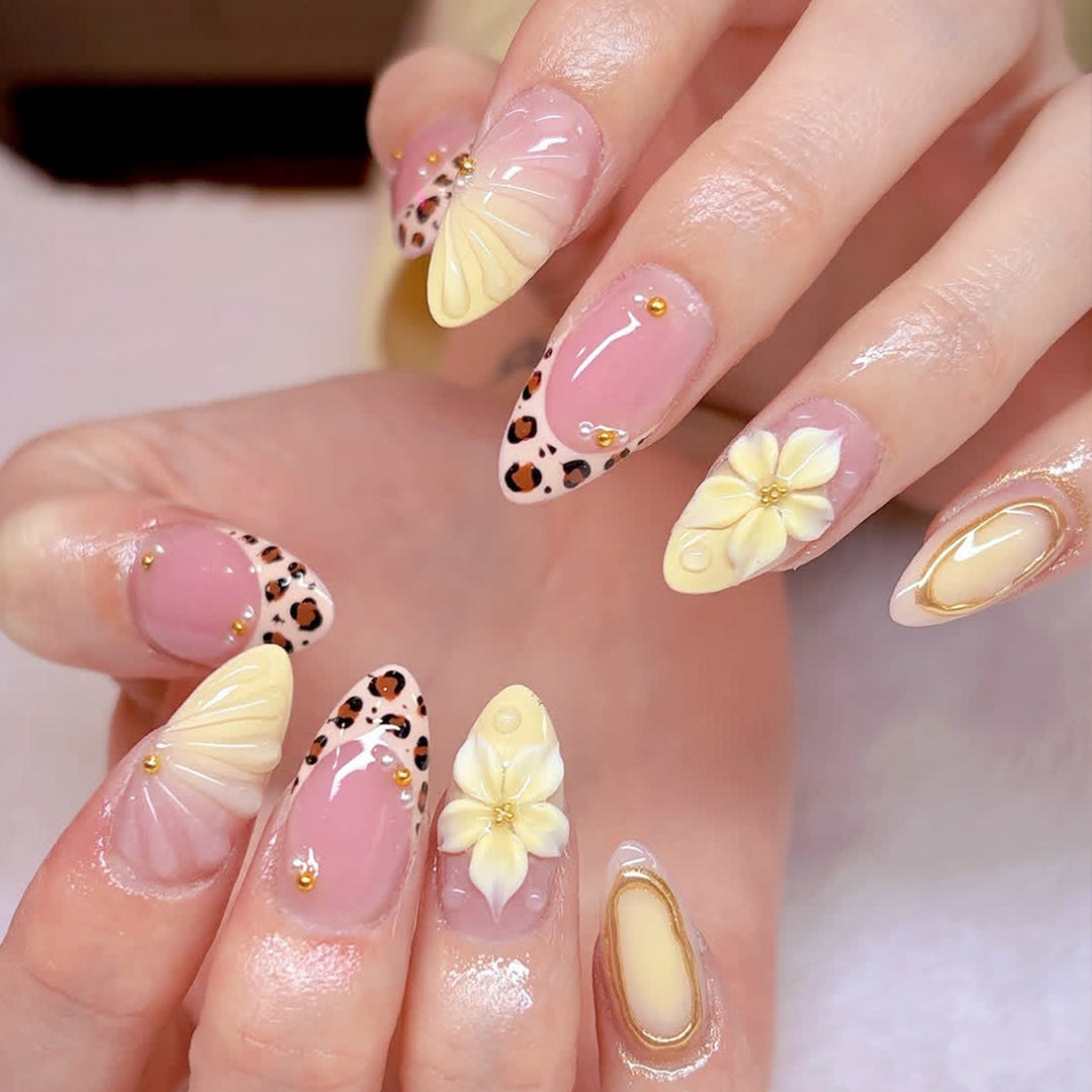 Decorative 3D Floral Nail Art Extensions Bowlift