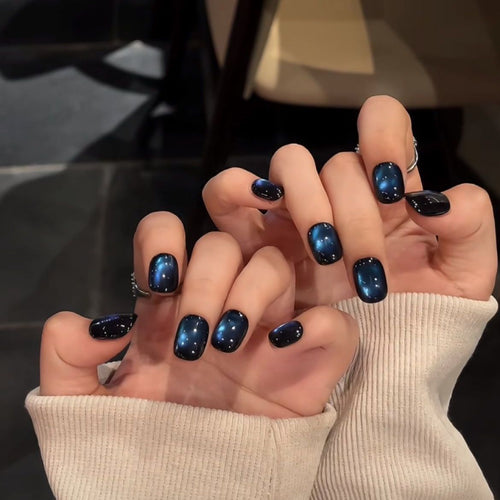 Glamorous Metallic Press-On Nails Bowlift
