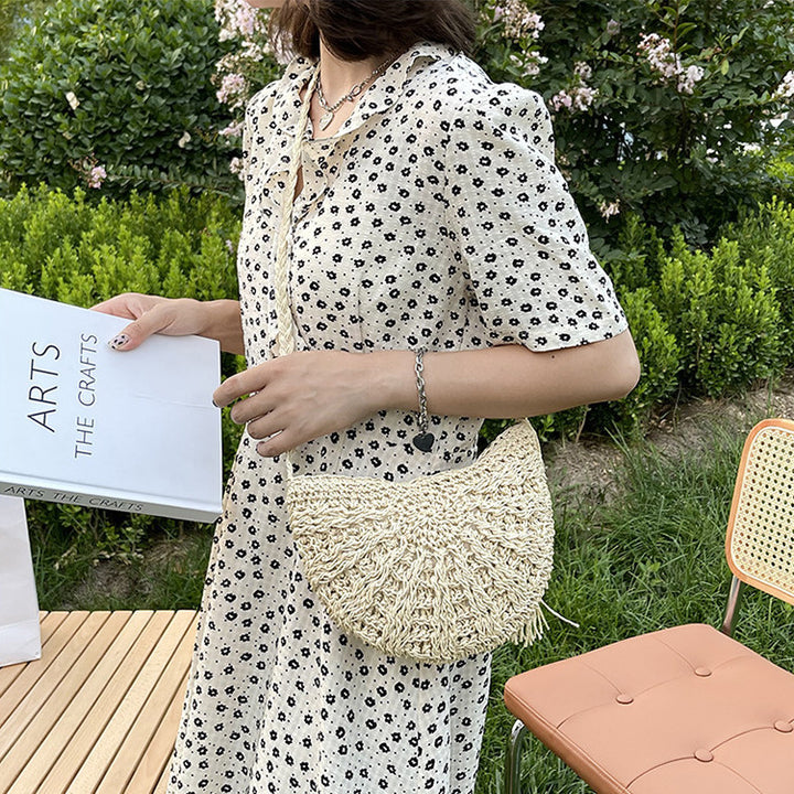 Hand-knotted shoulder bag with fringes Bowlift