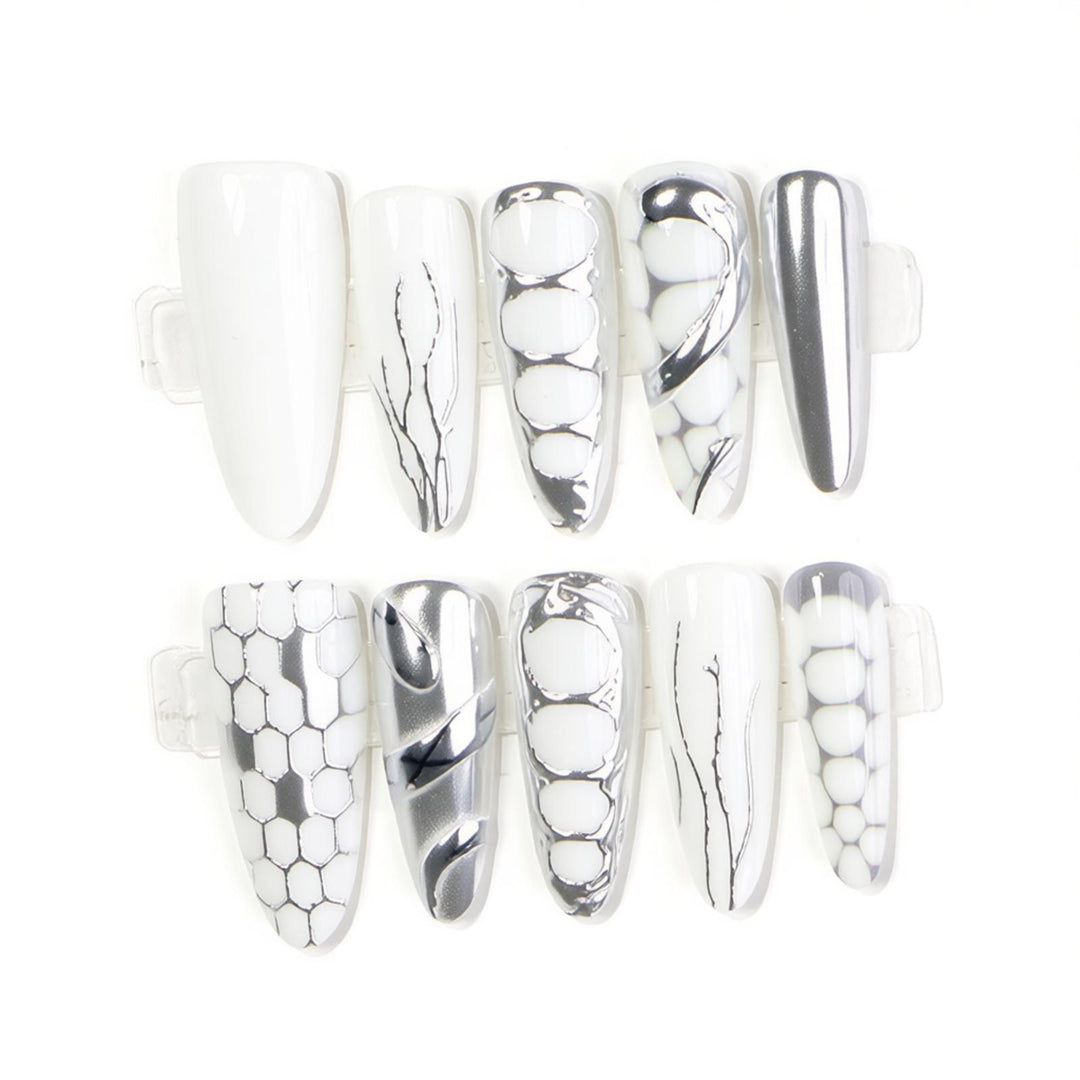 Elegant Stiletto Press-On Nail Set Bowlift