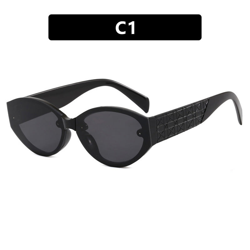 Ladies extravagant Cat-Eye sunglasses with textured frame Bowlift