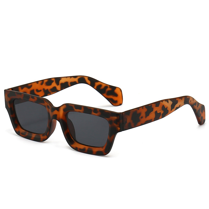 Women's trendy sunglasses with sturdy and transparent frame Bowlift