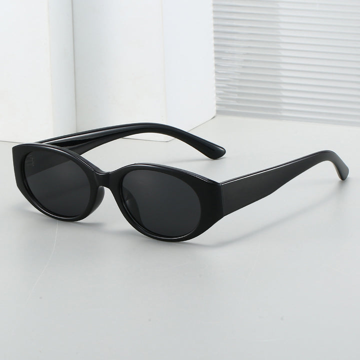 Women’s fashionable sunglasses with curved design and elegant shape Bowlift